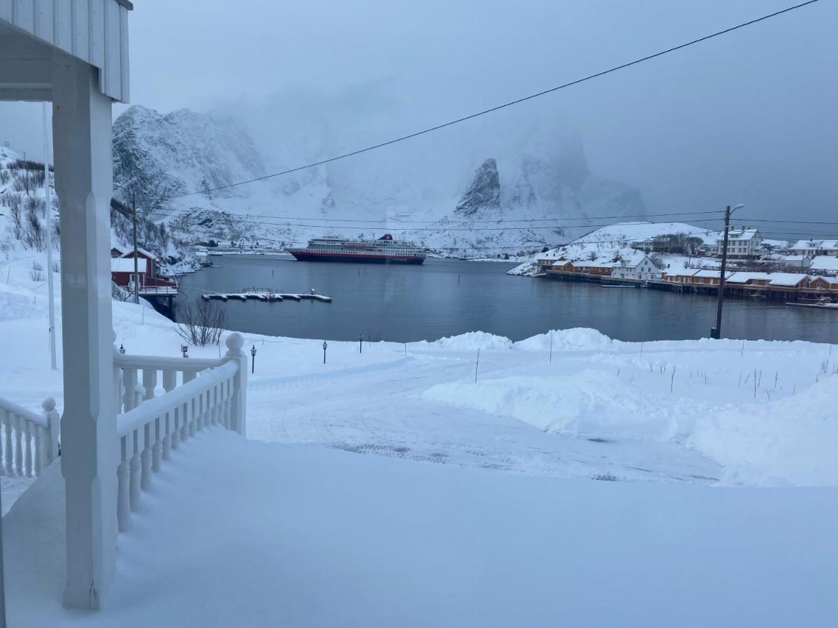 Lofoten Villa ไรเนอ ภายนอก รูปภาพ