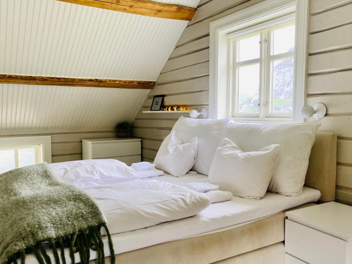Lofoten Villa ไรเนอ ภายนอก รูปภาพ